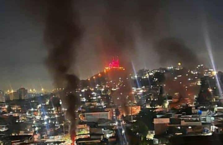 Complexo da Penha vive manhã em clima de guerra com diversas barricadas em chamas | Reprodução Redes Sociais